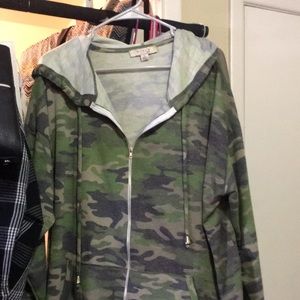 NWOT camouflage zipper hoodie